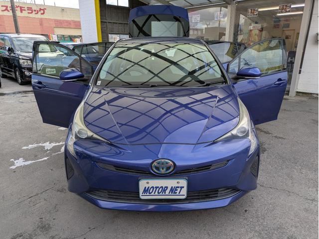 プリウス Ｓ　純正ＳＤナビ　ＢＴオーディオ　ＥＴＣ　バックカメラ　ＣＤ／ＤＶＤ再生　クルーズコントロール　衝突軽減ブレーキ　オートライト　ＬＥＤヘッドライト　オートマチックハイビーム　プッシュスタート　純正ＡＷ（54枚目）