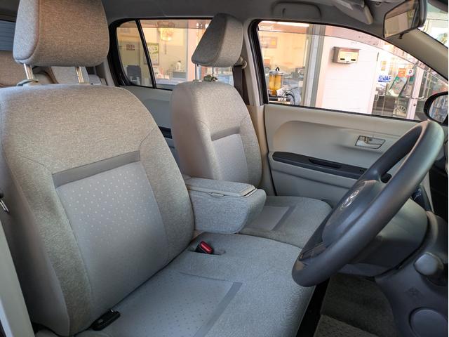 パッソ Ｘ　ＬパッケージＳ　純正ＳＤナビ　ＢＴオーディオ　バックカメラ　ＣＤ再生　ワンセグＴＶ　プッシュスタート　フロントフォグランプ　衝突軽減ブレーキ　レーンキープアシスト　ステアリングリモコン　アイドリングストップ（8枚目）