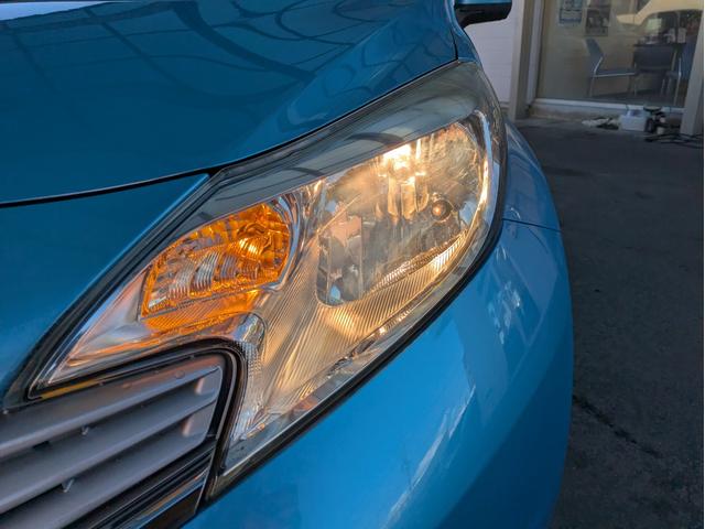 ノート メダリスト　エマージェンシーブレーキパッケージ　純正ＳＤナビ　ＢＴオーディオ　全周囲・バックカメラ　サイド・バックカメラ　ＥＴＣ　ＣＤ／ＤＶＤ再生　オートライト　衝突軽減ブレーキ　レーンキープアシスト　アイドリングストップ　プッシュスタート（41枚目）