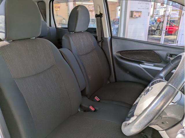 デイズ ハイウェイスター　Ｇターボ　社外ナビ　ＢＴオーディオ　ＥＴＣ　全周囲・バックカメラ　サイド・フロントカメラ　フルセグＴＶ　ＣＤ／ＤＶＤ再生　オートライト　ＨＩＤヘッドライト　プッシュスタート　ベンチシート　ステアリングリモコン（8枚目）