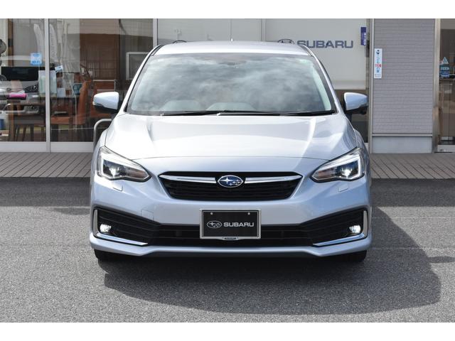 インプレッサスポーツ １．６ｉ－Ｓ　ＥｙｅＳｉｇｈｔ　ツーリングアシスト搭載車　メモリーナビ・フルセグ・ＣＤ／ＤＶＤ再生・Ｂｌｕｅｔｏｏｔｈオーディオ・フロント／サイド／バックカメラ・ＥＴＣ２．０・ドライブレコーダー・後側方警戒支援システム・歩行者保護エアバック（4枚目）