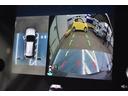 リヤカメラ付きなので、シフトレバーをリバースにすると連動してカメラ映像に切り替わります。