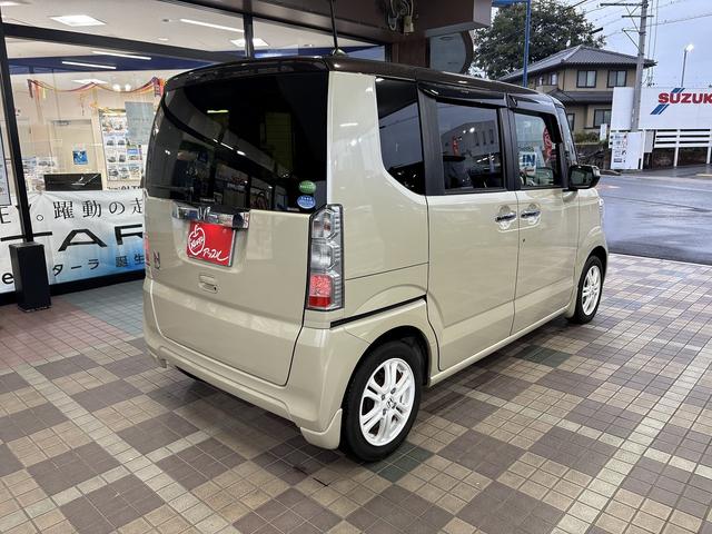 Ｎ－ＢＯＸ Ｇ　ＳＳパッケージ　ワンオーナー車　２トーンルーフ　純正７インチ　ワンセグテレビ　バックカメラ　ビルトインＥＴＣ車載器　両側電動パワースライド　ＨＩＤヘッドライト　電動格納ドアミラー　　スマートキー×２（16枚目）