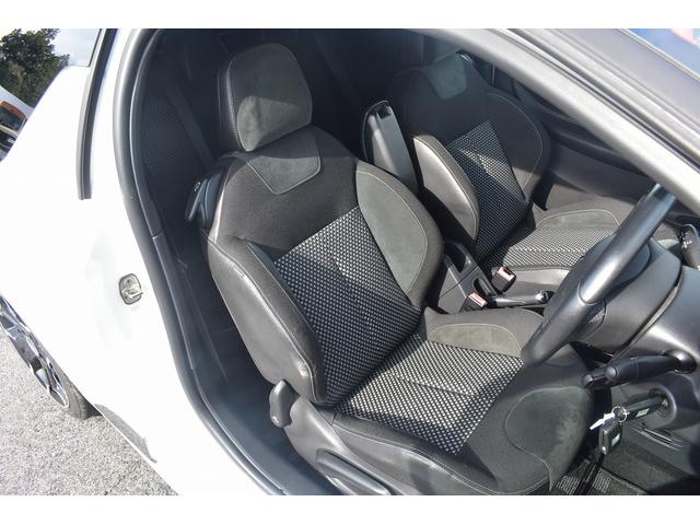 ＤＳ３ スポーツシック　★６ＭＴ★ユーザー買取車★キーレスエントリー★スペアキー有り★ＥＴＣ車載器★純正１７インチアルミホイール★オートライト★リモート格納サイドミラー★フロアマット★スペアタイヤ有り★収納付きアームレスト（33枚目）