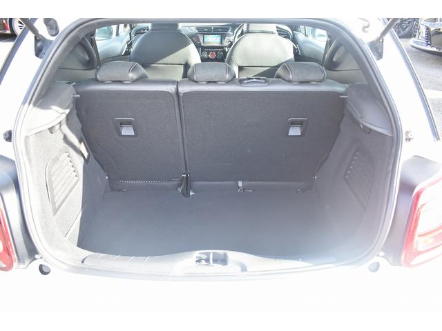 ＤＳ３ スポーツシック　★６ＭＴ★ユーザー買取車★キーレスエントリー★スペアキー有り★ＥＴＣ車載器★純正１７インチアルミホイール★オートライト★リモート格納サイドミラー★フロアマット★スペアタイヤ有り★収納付きアームレスト（36枚目）
