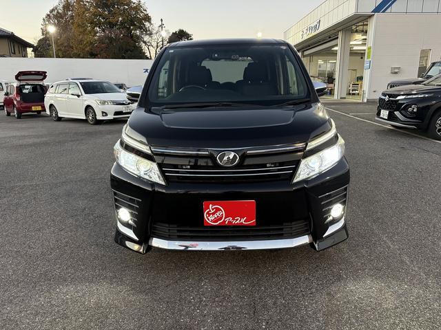 ヴォクシー ＺＳ　煌　純正９インチナビ　フルセグテレビ　バックモニター　ＣＤ＆ＤＶＤ＆ＳＤ＆Ｂｌｕｅｔｏｏｔｈ接続可能　後席純正フリップダウンモニター　テレビキャンセラー　ビルトインＥＴＣ　ケンウッドフロントドラレコ（15枚目）