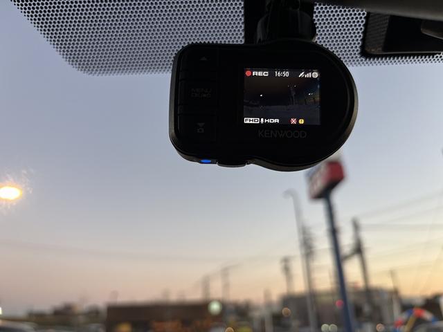 ヴォクシー ＺＳ　煌　純正９インチナビ　フルセグテレビ　バックモニター　ＣＤ＆ＤＶＤ＆ＳＤ＆Ｂｌｕｅｔｏｏｔｈ接続可能　後席純正フリップダウンモニター　テレビキャンセラー　ビルトインＥＴＣ　ケンウッドフロントドラレコ（34枚目）
