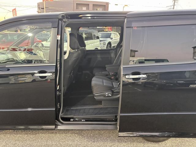 ヴォクシー ＺＳ　煌　純正９インチナビ　フルセグテレビ　バックモニター　ＣＤ＆ＤＶＤ＆ＳＤ＆Ｂｌｕｅｔｏｏｔｈ接続可能　後席純正フリップダウンモニター　テレビキャンセラー　ビルトインＥＴＣ　ケンウッドフロントドラレコ（38枚目）