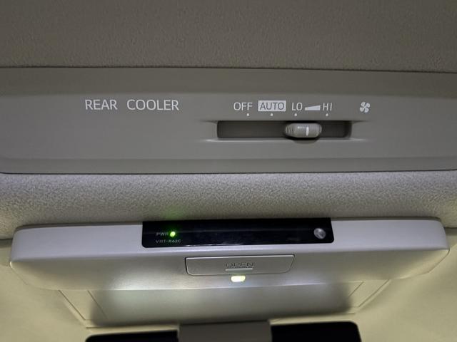 ヴォクシー ＺＳ　煌　純正９インチナビ　フルセグテレビ　バックモニター　ＣＤ＆ＤＶＤ＆ＳＤ＆Ｂｌｕｅｔｏｏｔｈ接続可能　後席純正フリップダウンモニター　テレビキャンセラー　ビルトインＥＴＣ　ケンウッドフロントドラレコ（44枚目）