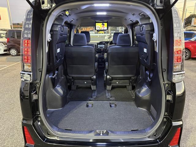 ヴォクシー ＺＳ　煌　純正９インチナビ　フルセグテレビ　バックモニター　ＣＤ＆ＤＶＤ＆ＳＤ＆Ｂｌｕｅｔｏｏｔｈ接続可能　後席純正フリップダウンモニター　テレビキャンセラー　ビルトインＥＴＣ　ケンウッドフロントドラレコ（48枚目）