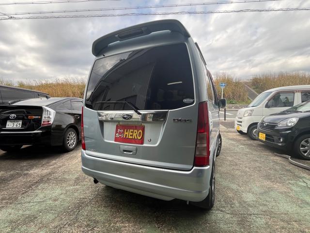 ディアスワゴン スーパーチャージャー　ユーザー下取車　５速ＭＴ　４ＷＤ　スーパーチャージャー　社外ナビＴＶ　ブルートゥース　ＥＴＣ　社外１３ＡＷ　リアスピーカー　リアヒーター（4枚目）