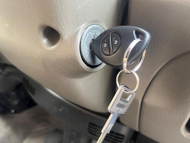 ディアスワゴン スーパーチャージャー　ユーザー下取車　５速ＭＴ　４ＷＤ　スーパーチャージャー　社外ナビＴＶ　ブルートゥース　ＥＴＣ　社外１３ＡＷ　リアスピーカー　リアヒーター（16枚目）