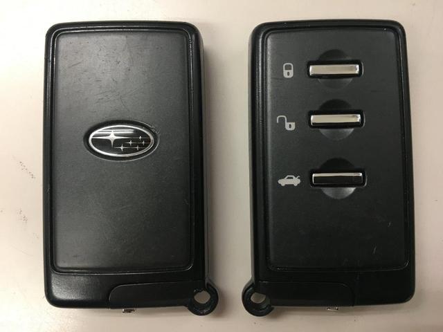 2.5iスペックB アイサイト 禁煙車 4WD STIリップスポイラー SDナビ TV BTオーディオ DVD再生 Bカメラ ETC パワーシート クルーズコントロール Aストップ HID プッシュスタート 18インチアルミ(51枚目)