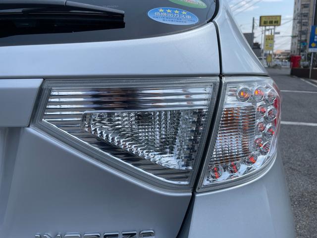 インプレッサ １．５ｉ－Ｓ　５速マニュアル車　４ＷＤ　社外ナビ　フルセグＴＶ　ＤＶＤ再生　ＥＴＣ　パワーシート　フロントフォグ　純正１６インチアルミホイール　プッシュスタート（20枚目）