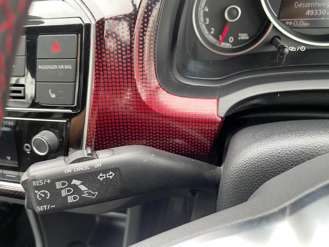 アップ！ アップ！ＧＴＩ　６ＭＴ　純正オーディオ　Ｂｌｕｅｔｏｏｔｈオーディオ　ＡＵＸ　ＥＴＣ　前席シートヒーター　純正１７インチアルミホイール　ＬＥＤヘッドライト　オートライト　フロントフォグライト　リアフォグ　Ａストップ（53枚目）