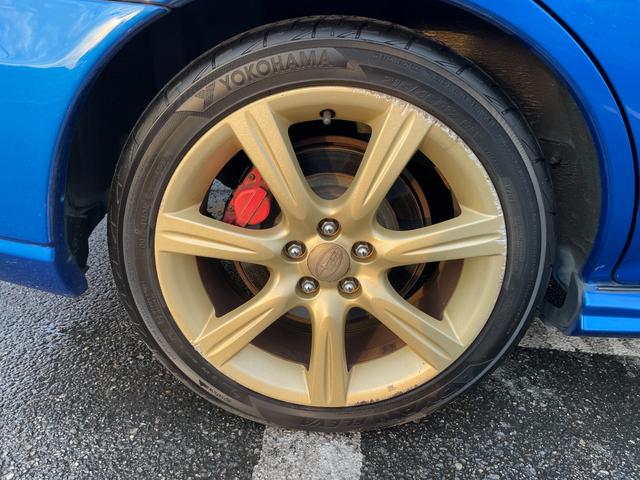 インプレッサ ＷＲＸ　５ＭＴ　ワンオーナー　アプライドモデルＧ型　タイミングベルト交換済み　大型リアウィング　ＨＩＤヘッドライト　リアフォグライト　パワーウィンドウ　純正１７インチアルミホイール　キーレスエントリー（28枚目）