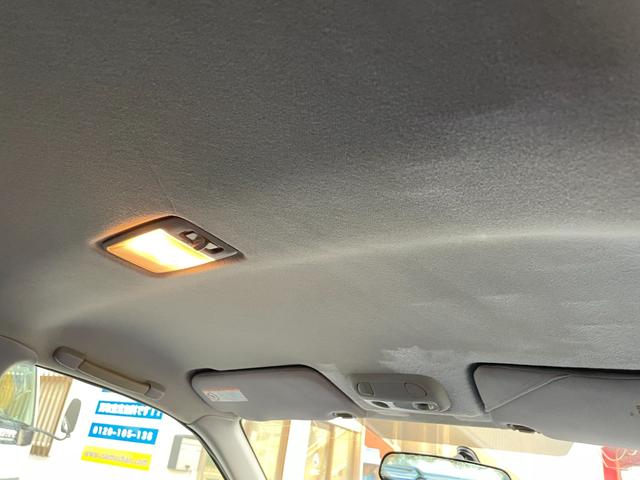 インプレッサ ＷＲＸ　５ＭＴ　ワンオーナー　アプライドモデルＧ型　タイミングベルト交換済み　大型リアウィング　ＨＩＤヘッドライト　リアフォグライト　パワーウィンドウ　純正１７インチアルミホイール　キーレスエントリー（52枚目）