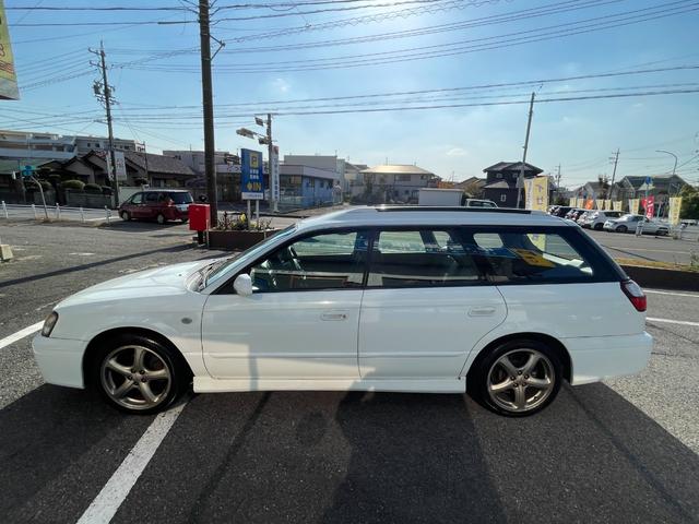 レガシィツーリングワゴン ＧＴ－ＢリミテッドＩＩ　５ＭＴ　純正ビルシュタインショック　ＥＴＣ　ＨＩＤヘッドライト　フォグライト　運転席パワーシート　純正１７インチアルミホイール　キーレス　運転席・助手席・サイドエアバッグ　パワーウィンドウ　ＡＢＳ（10枚目）