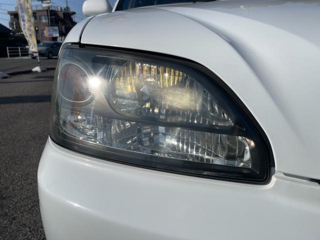 レガシィツーリングワゴン ＧＴ－ＢリミテッドＩＩ　５ＭＴ　純正ビルシュタインショック　ＥＴＣ　ＨＩＤヘッドライト　フォグライト　運転席パワーシート　純正１７インチアルミホイール　キーレス　運転席・助手席・サイドエアバッグ　パワーウィンドウ　ＡＢＳ（15枚目）