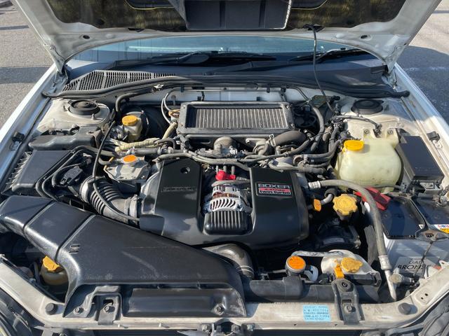 レガシィツーリングワゴン ＧＴ－ＢリミテッドＩＩ　５ＭＴ　純正ビルシュタインショック　ＥＴＣ　ＨＩＤヘッドライト　フォグライト　運転席パワーシート　純正１７インチアルミホイール　キーレス　運転席・助手席・サイドエアバッグ　パワーウィンドウ　ＡＢＳ（24枚目）