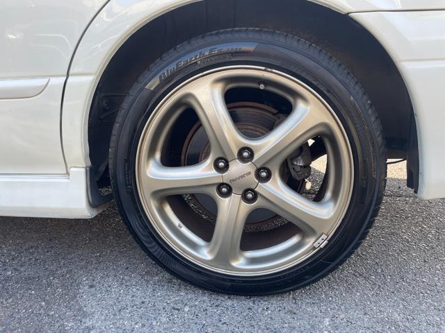 レガシィツーリングワゴン ＧＴ－ＢリミテッドＩＩ　５ＭＴ　純正ビルシュタインショック　ＥＴＣ　ＨＩＤヘッドライト　フォグライト　運転席パワーシート　純正１７インチアルミホイール　キーレス　運転席・助手席・サイドエアバッグ　パワーウィンドウ　ＡＢＳ（29枚目）