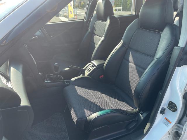 レガシィツーリングワゴン ＧＴ－ＢリミテッドＩＩ　５ＭＴ　純正ビルシュタインショック　ＥＴＣ　ＨＩＤヘッドライト　フォグライト　運転席パワーシート　純正１７インチアルミホイール　キーレス　運転席・助手席・サイドエアバッグ　パワーウィンドウ　ＡＢＳ（41枚目）