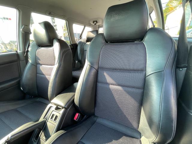 レガシィツーリングワゴン ＧＴ－ＢリミテッドＩＩ　５ＭＴ　純正ビルシュタインショック　ＥＴＣ　ＨＩＤヘッドライト　フォグライト　運転席パワーシート　純正１７インチアルミホイール　キーレス　運転席・助手席・サイドエアバッグ　パワーウィンドウ　ＡＢＳ（42枚目）