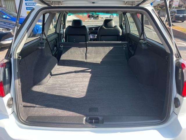 レガシィツーリングワゴン ＧＴ－ＢリミテッドＩＩ　５ＭＴ　純正ビルシュタインショック　ＥＴＣ　ＨＩＤヘッドライト　フォグライト　運転席パワーシート　純正１７インチアルミホイール　キーレス　運転席・助手席・サイドエアバッグ　パワーウィンドウ　ＡＢＳ（68枚目）