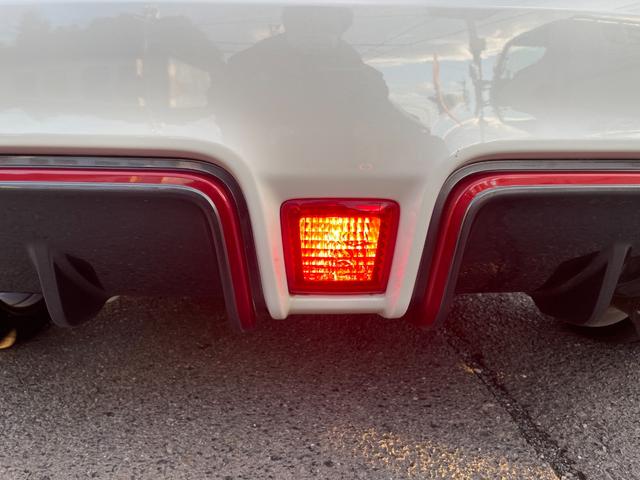 ノート ニスモ　Ｓ　５ＭＴ　後期　ドライブレコーダー　純正メモリーナビ　フルセグ　ＤＶＤ再生　ｂｌｕｅｔｏｏｔｈ　バックカメラ　ＥＴＣ　ＬＥＤ　リアフォグライト　オートライト　スパルコ１７インチアルミ　プッシュスタート（30枚目）