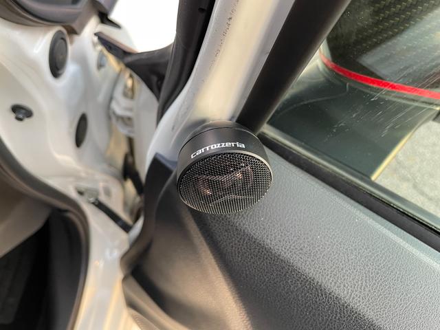 ノート ニスモ　Ｓ　５ＭＴ　後期　ドライブレコーダー　純正メモリーナビ　フルセグ　ＤＶＤ再生　ｂｌｕｅｔｏｏｔｈ　バックカメラ　ＥＴＣ　ＬＥＤ　リアフォグライト　オートライト　スパルコ１７インチアルミ　プッシュスタート（49枚目）