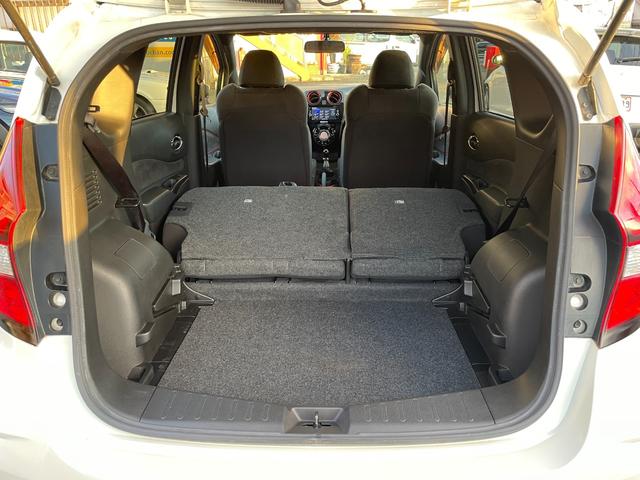 ノート ニスモ　Ｓ　５ＭＴ　後期　ドライブレコーダー　純正メモリーナビ　フルセグ　ＤＶＤ再生　ｂｌｕｅｔｏｏｔｈ　バックカメラ　ＥＴＣ　ＬＥＤ　リアフォグライト　オートライト　スパルコ１７インチアルミ　プッシュスタート（67枚目）