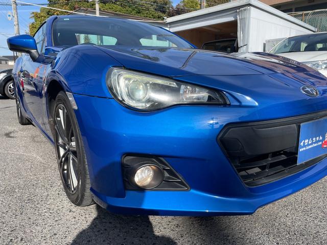 フロントバンパーに大きな傷もなく、綺麗なお車です！！