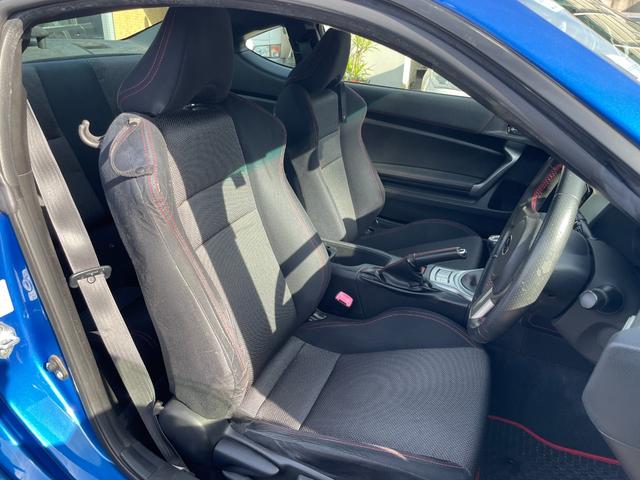 内装ももちろんクリーニング済み！！