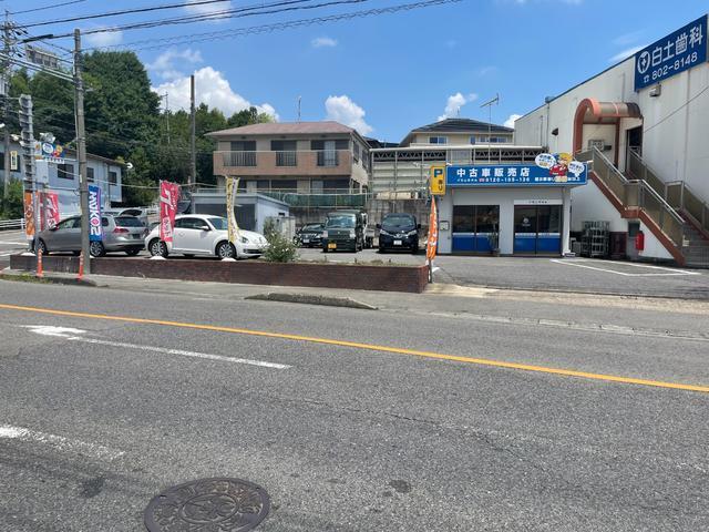 店舗前に駐車スぺ−スがございますので、お気軽にお立ち寄りください！！