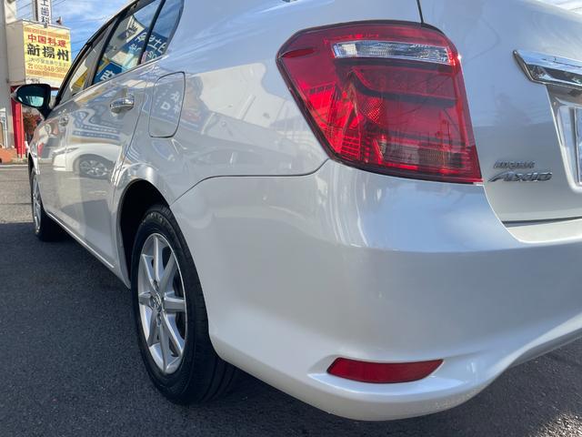 カローラアクシオ １．５Ｇ　５ＭＴ　純正ＳＤナビ　ＤＶＤ再生　フルセグＴＶ　Ｂｌｕｅｔｏｏｔｈオーディオ　バックカメラ　フォグライト　ミラーウィンカー　車線逸脱機能　ステアリングスイッチ　純正１５インチアルミホイール　キーレス（21枚目）