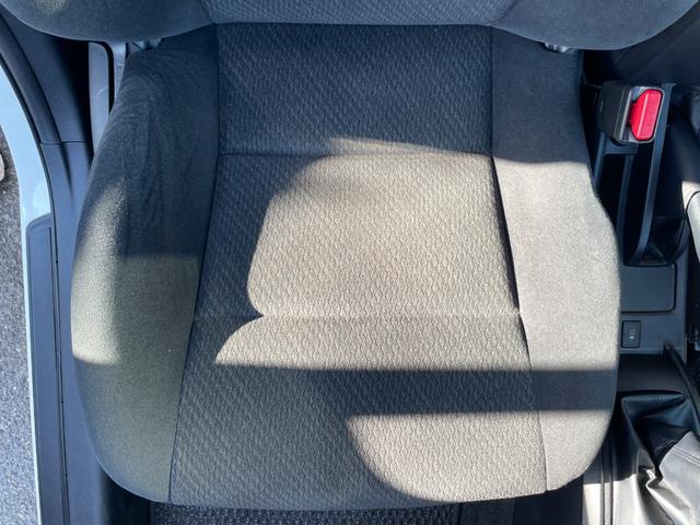 カローラアクシオ １．５Ｇ　５ＭＴ　純正ＳＤナビ　ＤＶＤ再生　フルセグＴＶ　Ｂｌｕｅｔｏｏｔｈオーディオ　バックカメラ　フォグライト　ミラーウィンカー　車線逸脱機能　ステアリングスイッチ　純正１５インチアルミホイール　キーレス（40枚目）