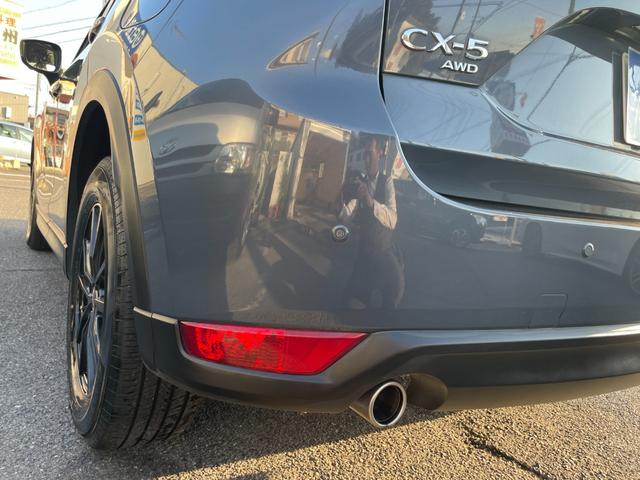 ＣＸ－５ ＸＤ　スマートエディション　６ＭＴ　ディーゼルターボ　４ＷＤ　純正ナビ　ＣａｒＰｌａｙ対応　Ｂｌｕｅｔｏｏｔｈオーディオ　フルセグＴＶ　全方位カメラ　ＥＴＣ　追従クルコン　社外１７インチアルミ　ＬＥＤ　オートライト　リアフォグ（21枚目）