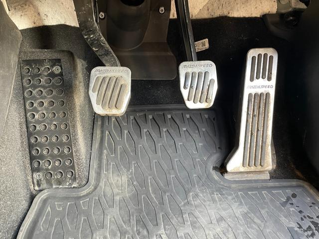 ＣＸ－５ ＸＤ　スマートエディション　６ＭＴ　ディーゼルターボ　４ＷＤ　純正ナビ　ＣａｒＰｌａｙ対応　Ｂｌｕｅｔｏｏｔｈオーディオ　フルセグＴＶ　全方位カメラ　ＥＴＣ　追従クルコン　社外１７インチアルミ　ＬＥＤ　オートライト　リアフォグ（34枚目）