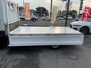 ワイドローＤＸ　ＡＴ　ワンオーナー　平ボディ　荷台鉄板張り　低床　後輪ダブルタイヤ　最大積載量１３５０ｋｇ　荷台サイズ　長さ２８５ｃｍ　幅１６０ｃｍ　高さ３８ｃｍ　ＥＴＣ　純正オーディオ　フォグライト（65枚目）
