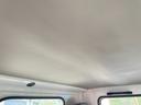天井もクリーニングしてありますので快適な車内空間になっています!!