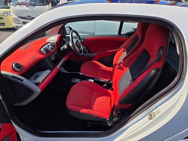 スマートフォーツークーペ mhd パノラマルーフ 社外CDデッキ キーレス 純正アルミW 法令点検整備実施 2年付(9枚目)