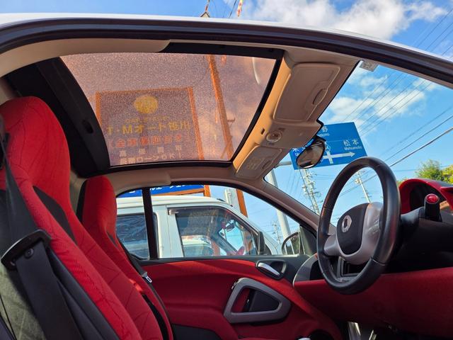 スマートフォーツークーペ mhd パノラマルーフ 社外CDデッキ キーレス 純正アルミW 法令点検整備実施 2年付(14枚目)