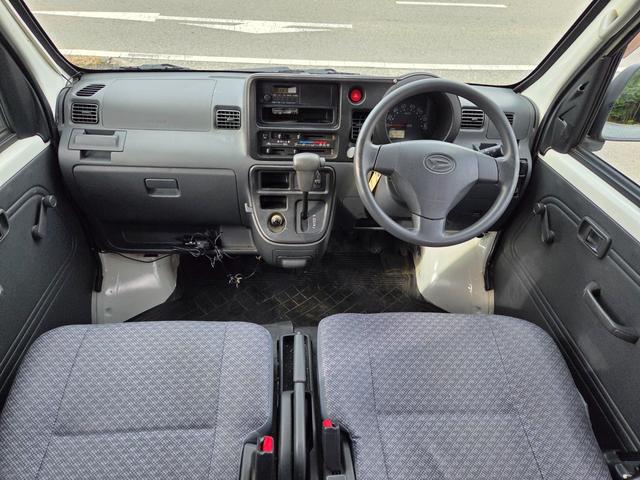ハイゼットカーゴ 2シーター ハイルーフ 純正ラジオ 国産タイヤ タイミングチェーン 法令点検整備実施 保証付 2年付(8枚目)