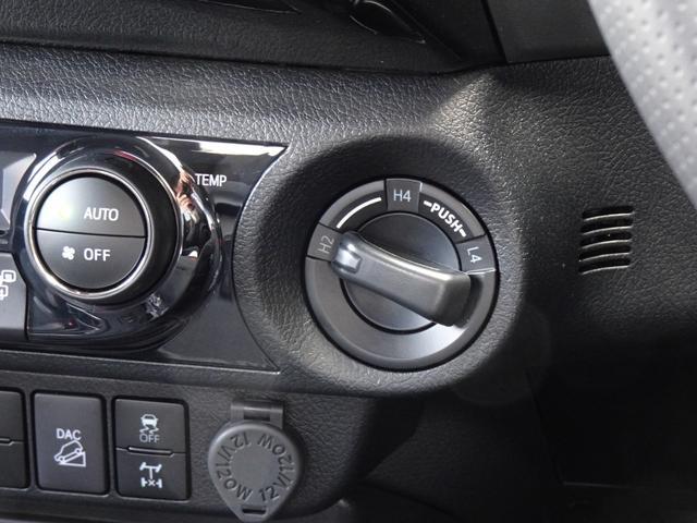 ハイラックス Ｚ　ＧＲスポーツ　登録済み未使用車　新型モデル　ディスプレイオーディオ　パノラミックビューモニター　レーダークルーズコントロール　ＧＲ専用ハーフレザーシート　パワーシート　Ｔ－Ｃｏｎｎｅｃｔナビ　トヨタセーフティセンス（36枚目）