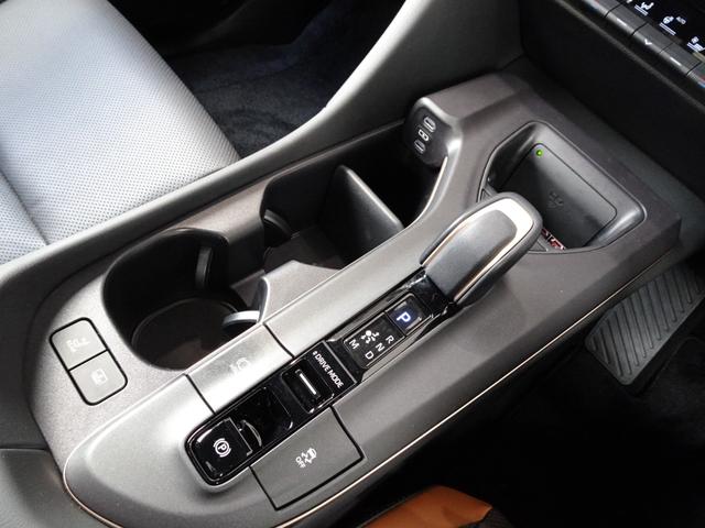 クラウンクロスオーバー ＲＳアドバンスド　ＧＲエアロパーツセット　ＧＲリアトランクスポイラー　ドライバーサポートパッケージ　リアサポートパッケージ　ムーンルーフ　寒冷地仕様　ＩＴＳコネクト　デジタルインナーミラー　パノラミックビューモニター（35枚目）