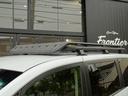 シャモニー　特別仕様車　サイドステップ装着車　両側パワースライドドア　専用１１型ナビゲーション　アラウンドビューモニター　社外１６インチアルミホイール　オープンカントリータイヤ　マットガード　パワーバックドア（26枚目）