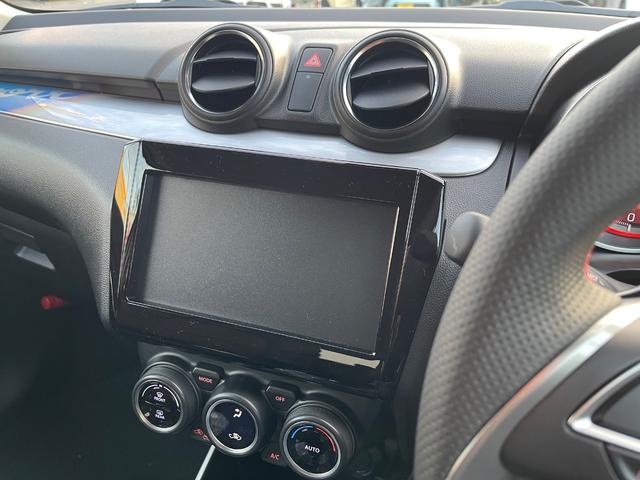 スイフトスポーツ ＺＣ３３Ｓ　ファイナルエディション　特別装備　専用フロントグリル　ＬＥＤフォグランプ　フォグランプベゼル　１７インチアルミホイール　ブレーキキャリパー　Ｃピラーデカール　エンブレム　ステアリングガーニッシュ　インパネオーナメント（22枚目）