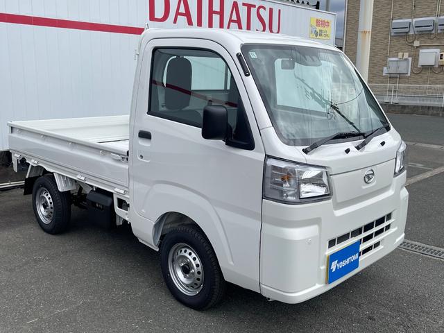 ハイゼットトラック スタンダード スマートアシスト スーパーUVカットガラス リヤコンビネーションランプ(LEDテール&ストップランプ) プリントレザーシート表皮 電動パワーステアリング マニュアルエアコン AM/FMラジオ(2枚目)