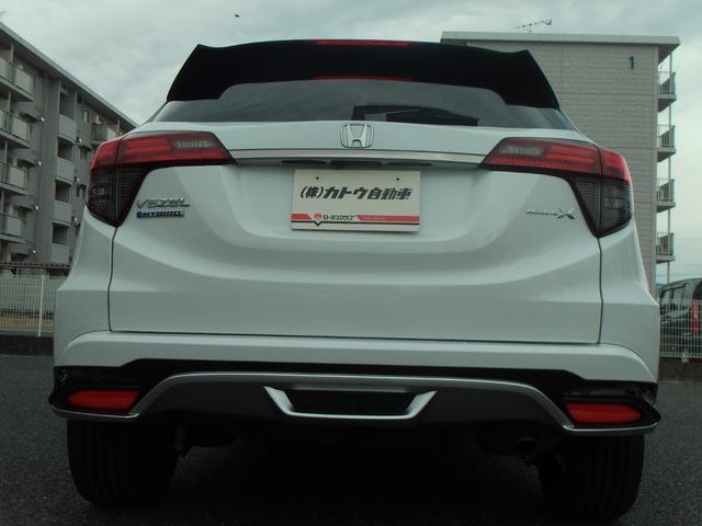 ヴェゼル ハイブリッド　モデューロＸ・ホンダセンシング　ホンダ純正ナビ　ＥＴＣ　前後ドライブレコーダー　クルーズコントロール　ホンダセンシング　運転席＆助手席シートヒーター　バックモニター　禁煙車　ワンオーナー　ＬＥＤヘッド＆フォグライト　オートライト（3枚目）