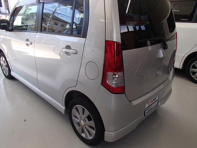 ワゴンR リミテッド 純正ディスチャージヘッドランプ・プッシュスタート・スマートキー・純正エアロ・バックカメラ・バックモニター付きCDプレーヤー・純正アルミホイール(13枚目)